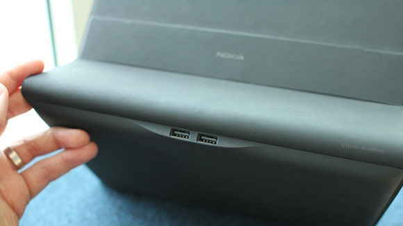 Nokia Lumia 2520 (3)