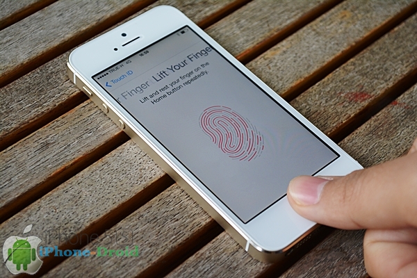 iPhone 5s Touch ID sensor