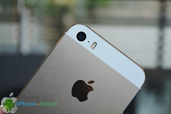 iPhone 5s with 8 megapixels camera