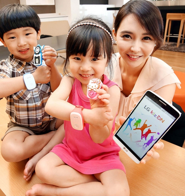 LG-KizON-wearable-02