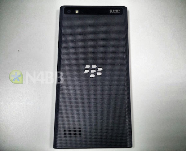 The-upcoming-BlackBerry-Leap--Rio (1)