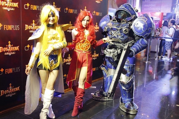 Dot Arena naomi ember jimmy