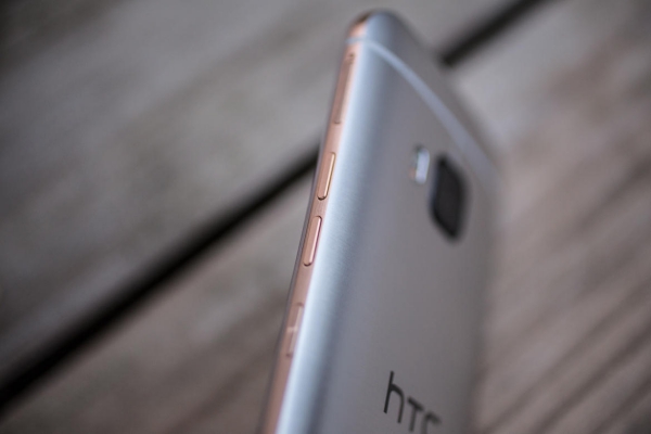 HTC One M9-07