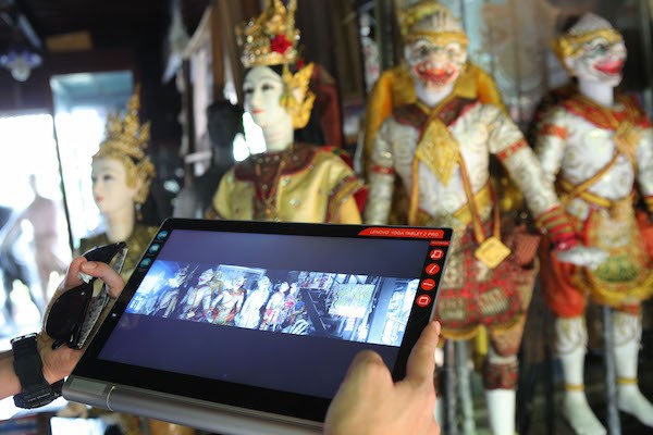 Lenovo Yoga Tablet 2 1