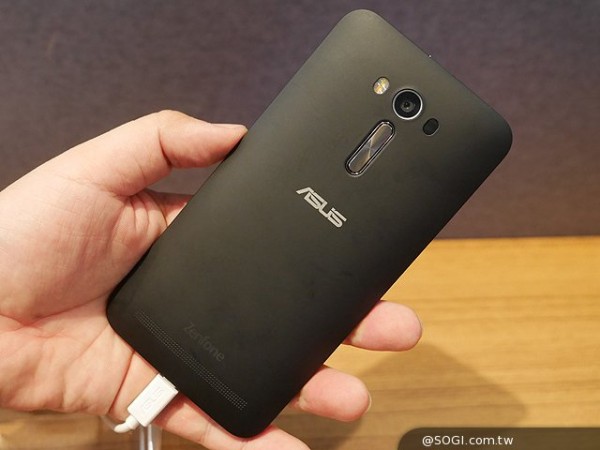 ASUS ZenFone 2 ZE550KL Back