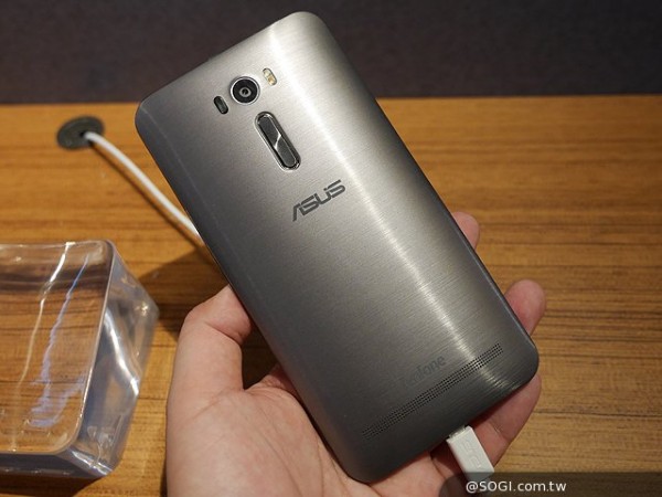 ASUS ZenFone 2 ZE600KL Back