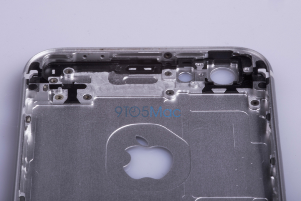 Images-showing-alleged-housing-for-the-Apple-iPhone-6s (4)