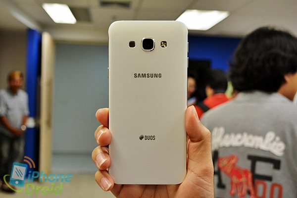Samsung Galaxy A8 Hands-On-08