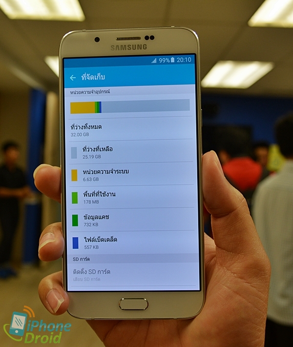 Samsung Galaxy A8 Hands-On-12