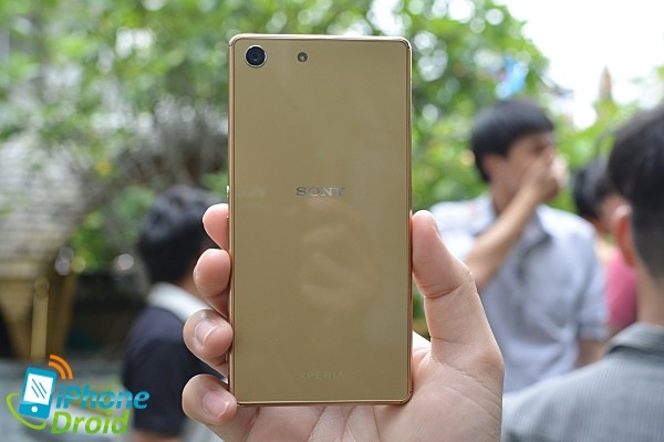 Sony Xperia M5 Review-10