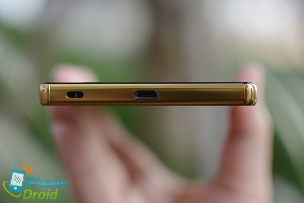 Sony Xperia Z5 Premium Review-10