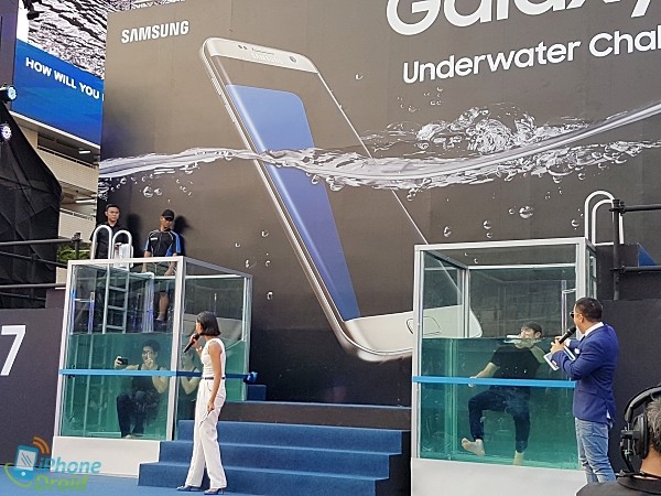 Gaalxy S7 Underwater-11