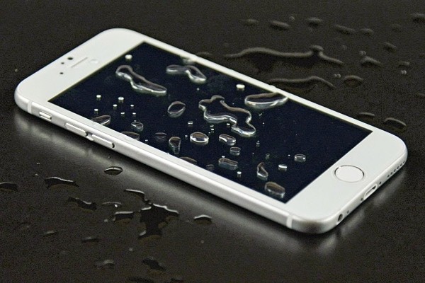 How to fix a water damaged phone
