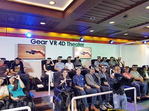 Samsung Gear VR 4D Theater-07