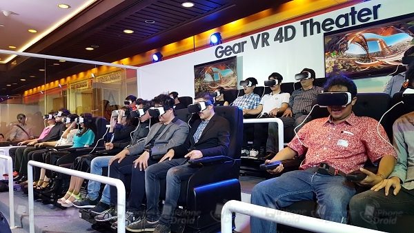 Samsung Gear VR 4D Theater-09