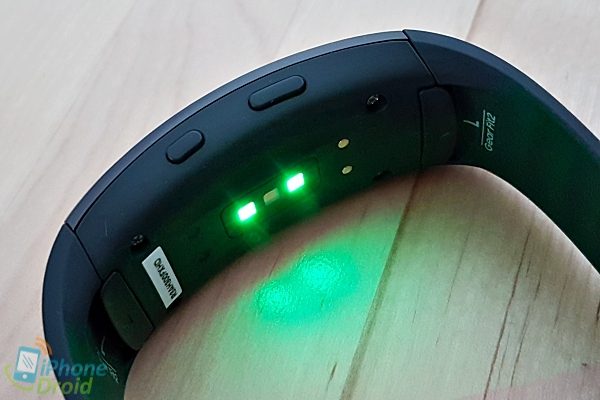 Samsung Gear Fit2-03