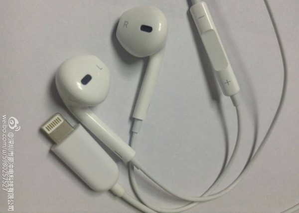 Apple EarPods with a Lightning connector spotted