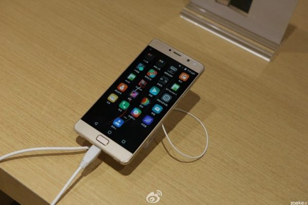 Lenovo VIBE P2