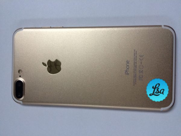 Leaked-images-of-the-iPhone-7-and-iPhone-7-Plus-in-Gold-and-Space-Black (4)