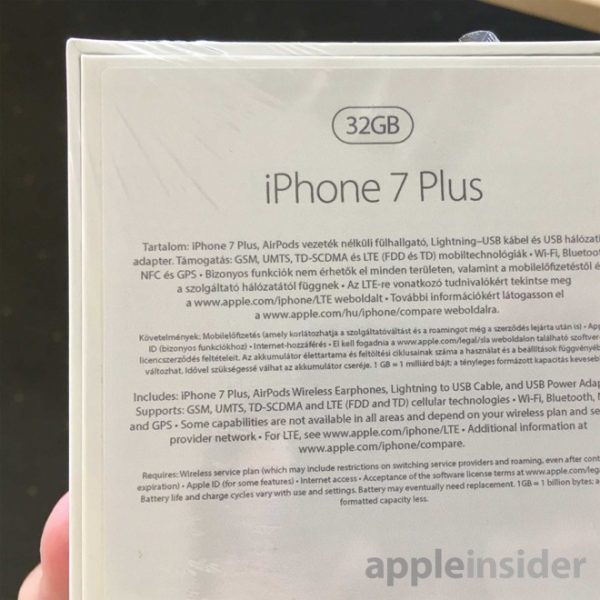 Latest alleged 'iPhone 7 Plus' packaging pic suggests option of bundled wireless 'AirPods'