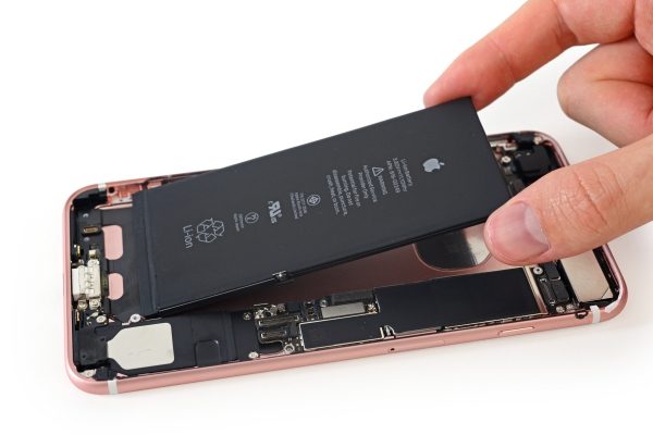 iPhone 7 Plus Teardown 1