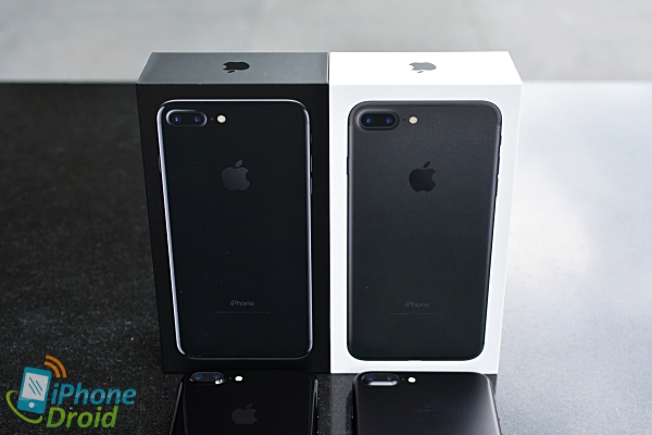 iPhone 7 Plus Black and Jet Black Unboxing Preview-02