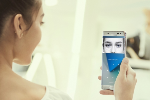 Galaxy S8 Iris Scanner