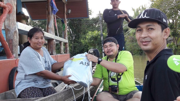 เอไอเอส ส่งพลังน้ำใจ ผ่านภาครัฐ พร้อมระดมทีมลงพื้นที่ช่วยชาวใต้_2