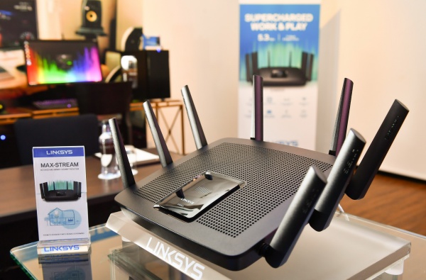 Linksys-EA9500 MAX-STREAM AC5400