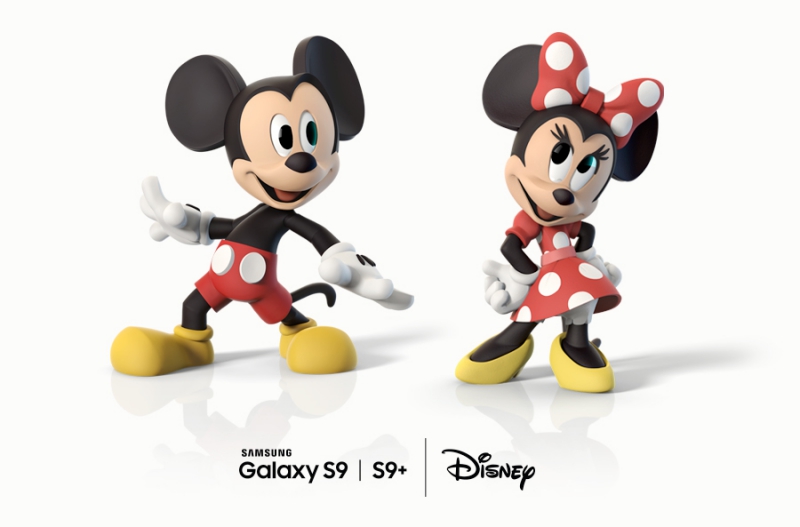 Mickey and Minnie Mouse AR Emojis