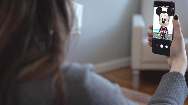 Mickey and Minnie Mouse AR Emojis 2