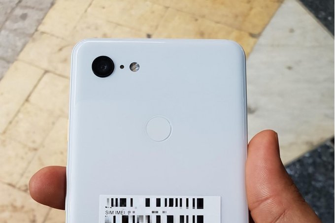 Pixel 3 XL White with Pixel Stand