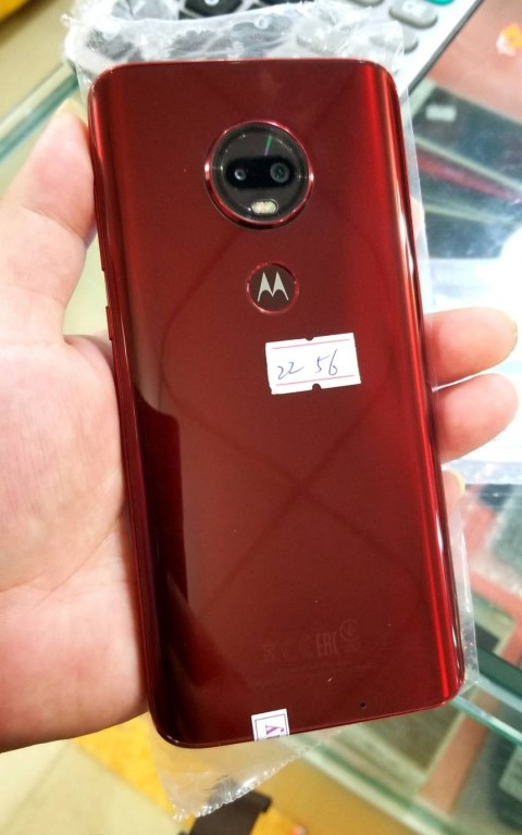 Motorola-One-Moto-G6-Plus-pictures