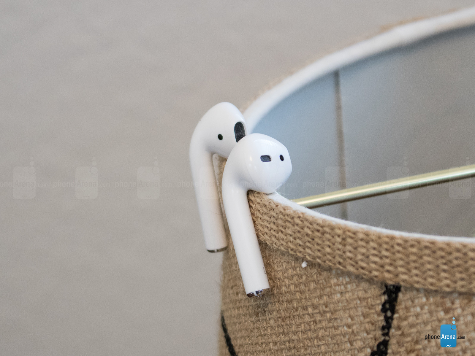 Apple AirPods 2