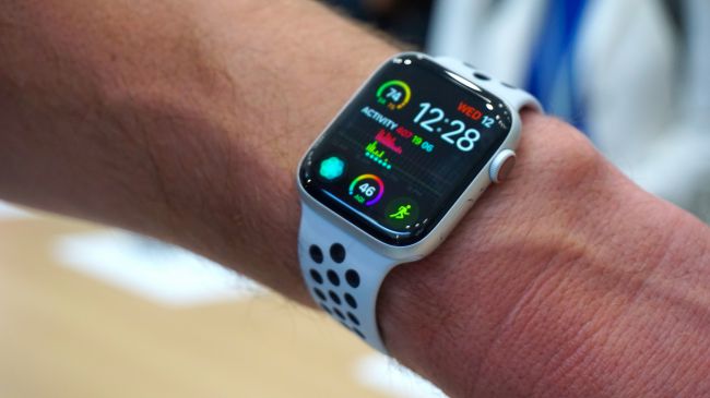 Here are the cool new watch faces on the Apple Watch 4