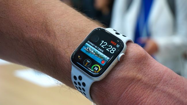 Here are the cool new watch faces on the Apple Watch 4