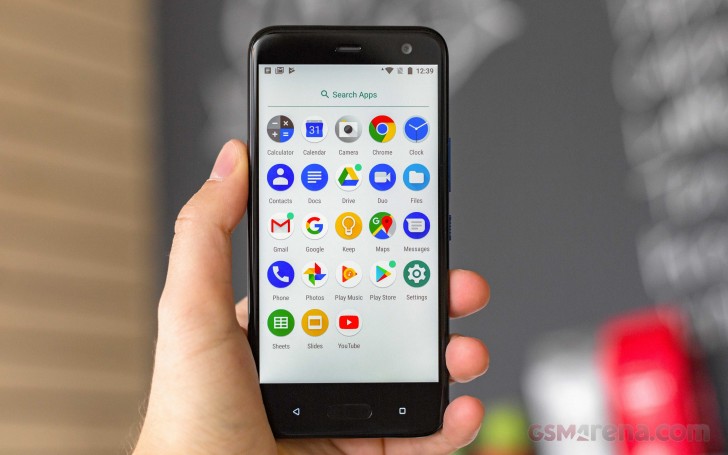 HTC midranger receives Wi-Fi certification