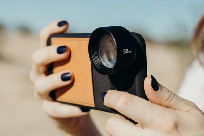 Moment introduces 58mm telephoto lens for the iPhone, Galaxy and Pixel phones