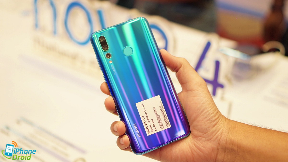 Huawei nova 4 Punch Display