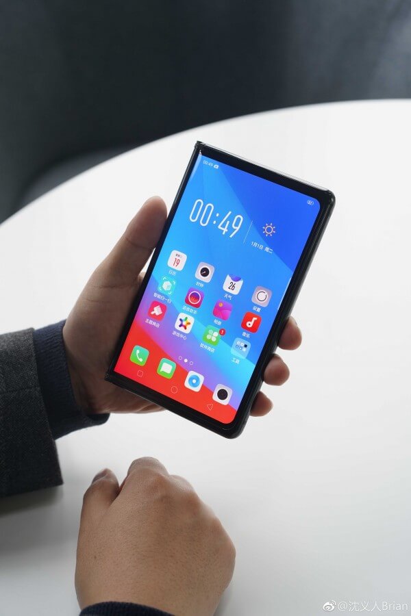 Oppo VP shows foldable prototype - it’s the same as the Huawei Mate X