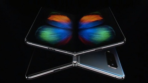 Samsung Galaxy Fold unknown details revealed by an early user
