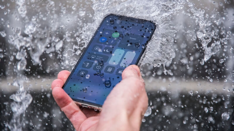 iPhone 11 Underwater Mode