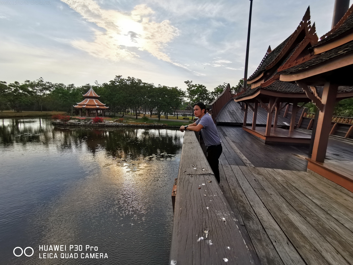 Huawei P30 Pro Songkran 2019