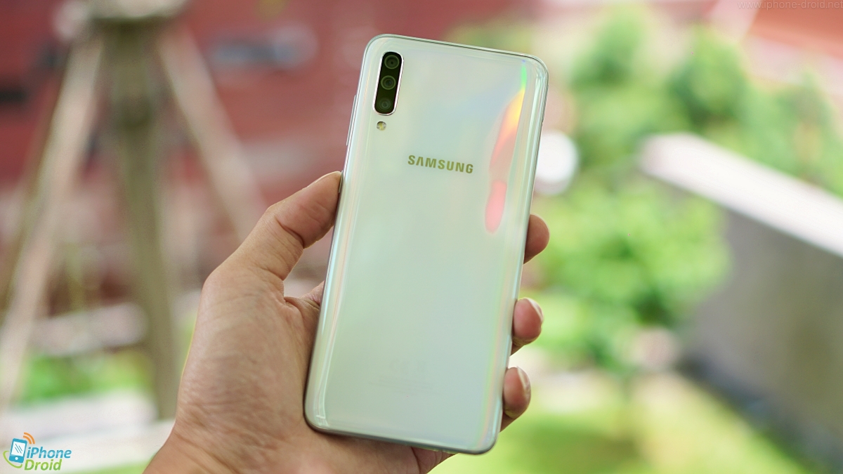 Samsung Galaxy A70 Review