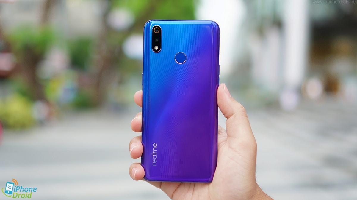 realme 3 pro review