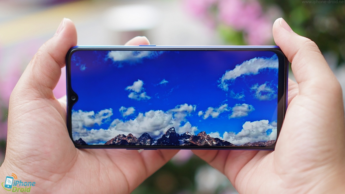 realme 3 pro review