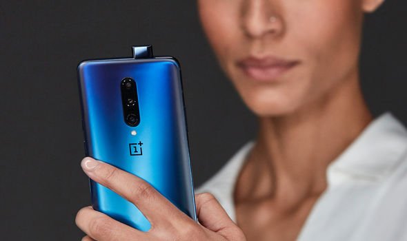 OnePlus 7 gets OxygenOS 9.5.4 update with DC Dimming, Fnatic Mode