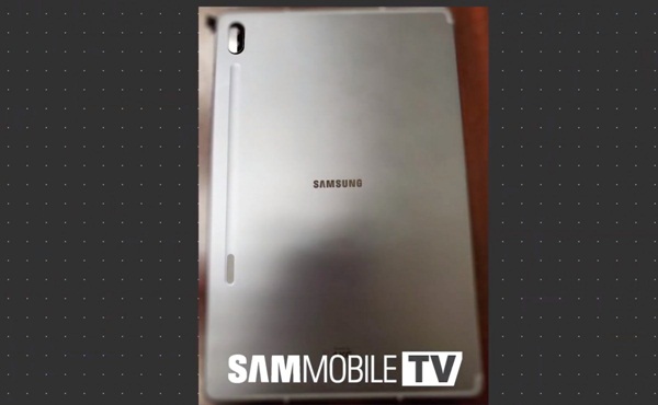Samsung Galaxy Tab S6 leaks in live images, shows off its dual rear cameras