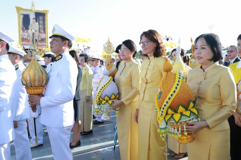 dtac expresses respect and loyalty in joining the marching ceremony to commemorate His Majesty King Maha Vajiralongkorn’s birthday