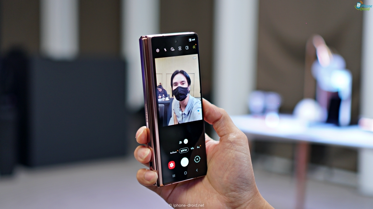 Samsung Galaxy Z Fold2 5G Preview